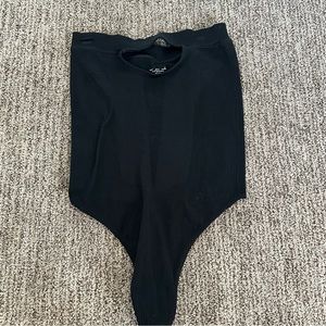 🦋 urban outfitters strapless bodysuit size xs/s